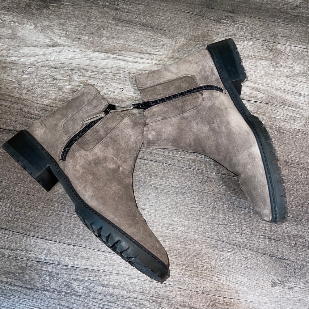 Stuart Weitzman Women’s Gray Booties - image 4